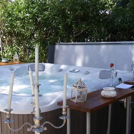 Charming 1 Bedroom Guesthouse - Pool And Jacuzzi * Colares