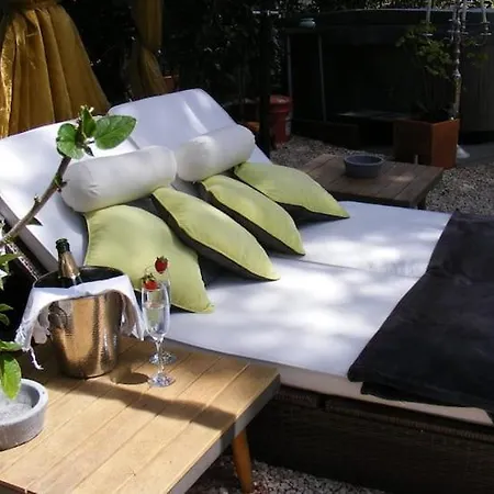Charming 1 Bedroom Guesthouse - Pool And Jacuzzi Appartement Colares